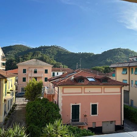 Ampio Trilocale Con Posto Auto Villa Sestri Levante Exteriör bild