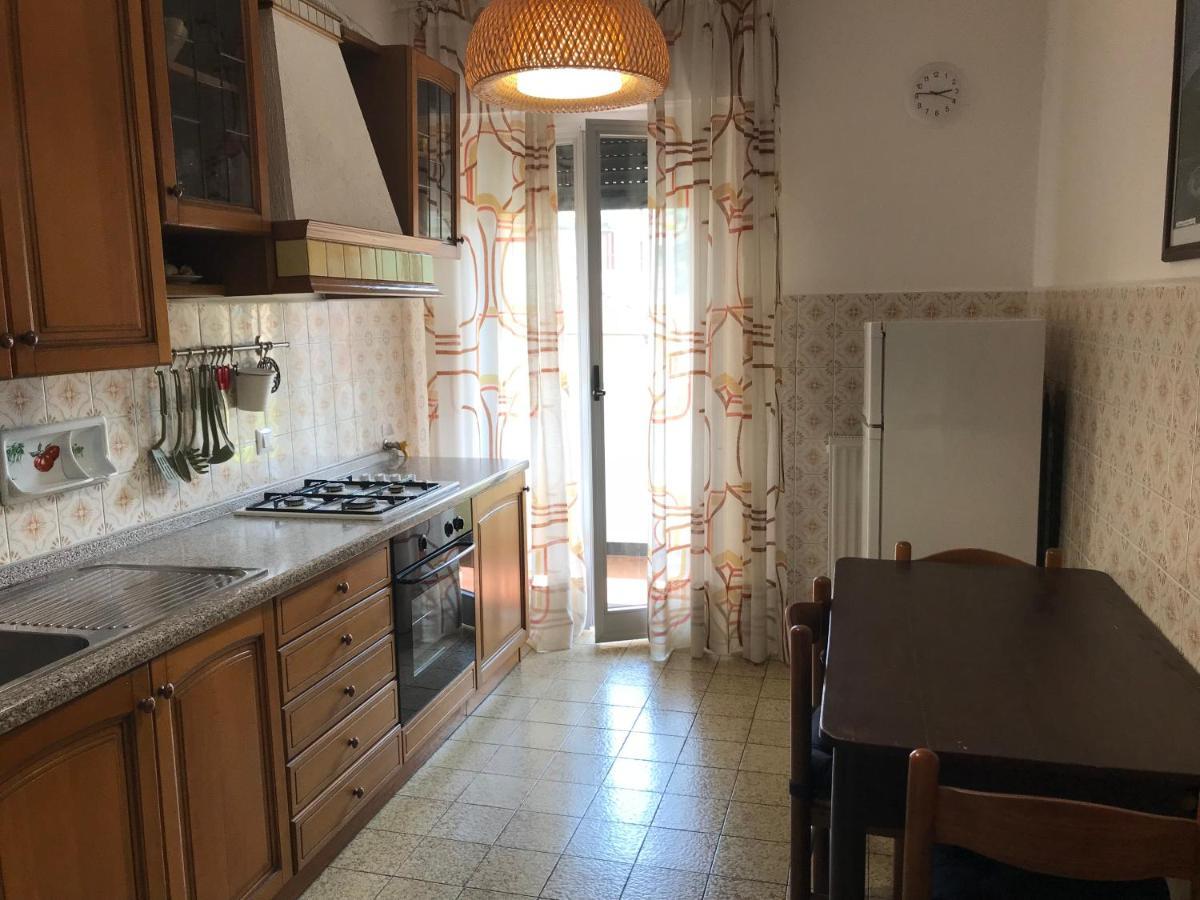 Ampio Trilocale Con Posto Auto Villa Sestri Levante Exteriör bild